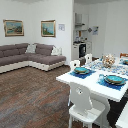 Villa Regina Sul Mare Terracina Exterior foto